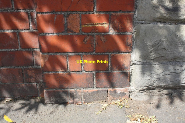 Photo 6"x4" Benchmark on Queen Ann Road wall of Barton Hill School Barton Hill\/ST6072 c2017