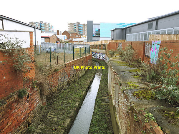 Photo 6"x4" Sheepscar Beck, downstream of Cross Stamford Street Leeds\/SE3034 c2018