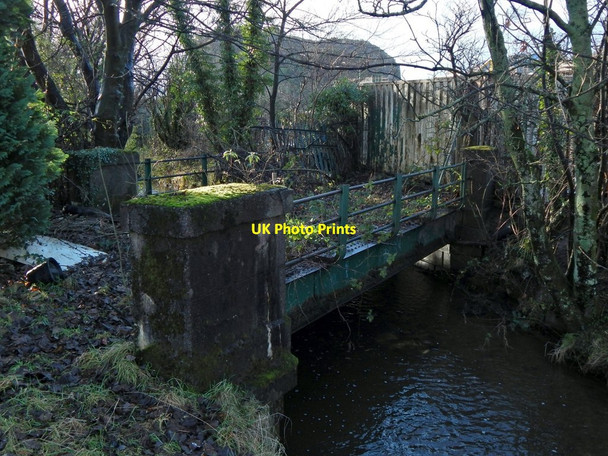 Photo 6"x4" Disused railway bridge over Gruggies Burn Dumbarton c2018