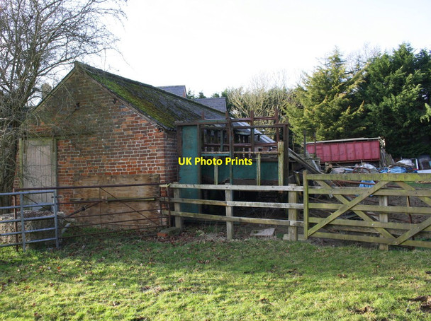 Photo 6"x4" Outbuilding at Brick Kiln Farm Heathfield Village c2018