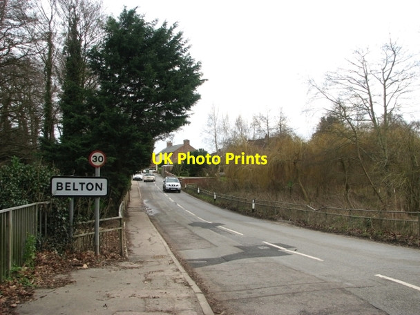 Photo 6"x4" Entering Belton on Stepshort Belton\/TG4802 c2018