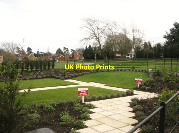 Photo 6"x4" Please keep off the grass Loddon c2018