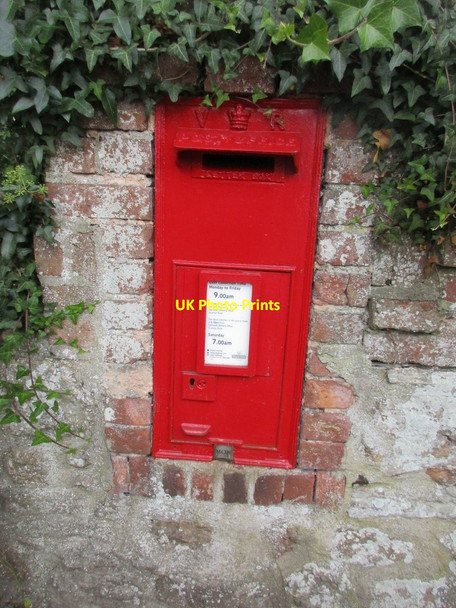 Photo 6"x4" Victorian post box, Sid Road, Sidmouth Sidmouth c2017