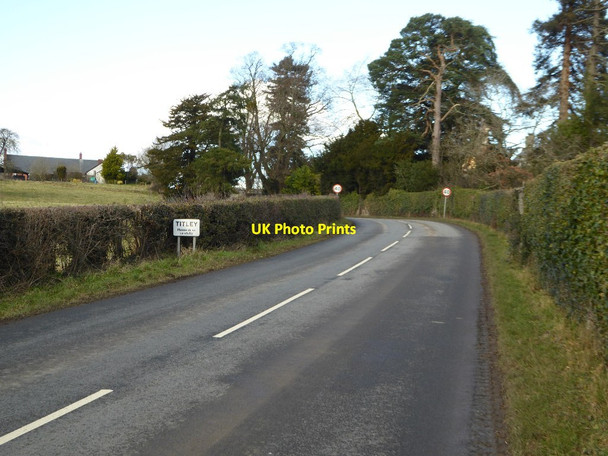Photo 6"x4" The B4355 entering Titley Burcher c2018