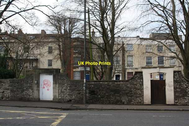 Photo 6"x4" Gates on Ashley Road giving access to Wellington Lane houses Bristol c2018