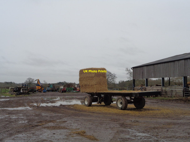 Photo 6"x4" Sale Green Farm yard Sale Green c2018