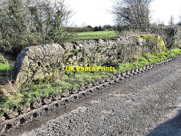 Photo 6"x4" Bridge Parapet Lacken c2018