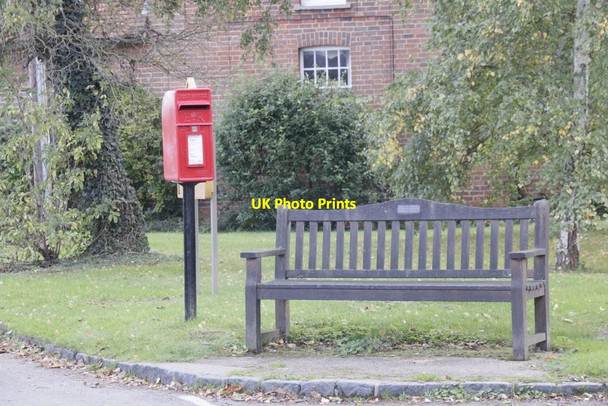 Photo 6"x4" Bench by the postbox Drayton\/SU4794 c2017