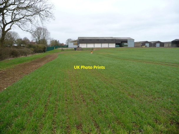 Photo 6"x4" Buildings at Puxley's Grange Farm Puxley c2018
