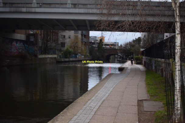 Photo 6"x4" Bridges over the Regent's Canal Bethnal Green c2018