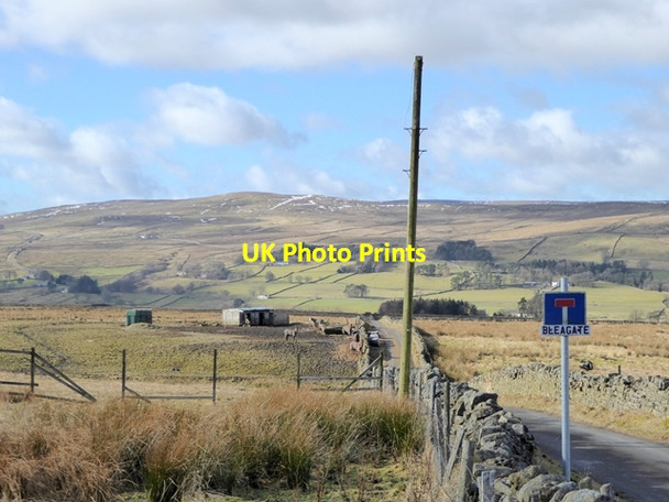 Photo 6"x4" The road to Bleagate Bayles c2018