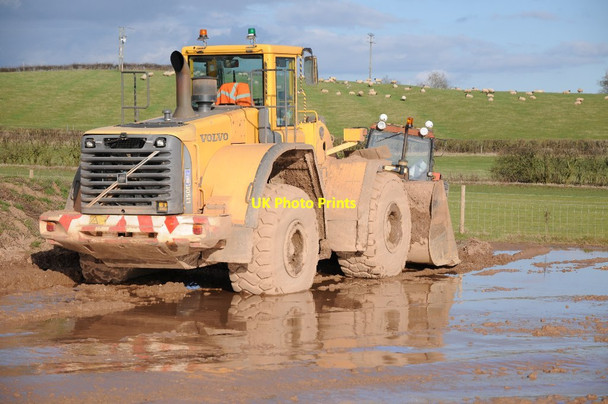 Photo 6"x4" Volvo earthmover Holly Green\/SO8641 c2018