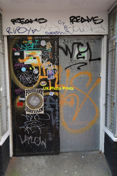 Photo 6"x4" Graffiti in the Brighton Lanes Brighton\/TQ3106 c2018
