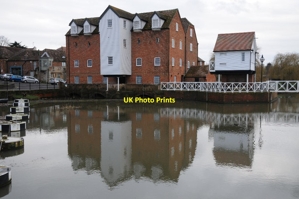 Photo 6"x4" Abbey Mill reflected in Mill Avon Tewkesbury c2018
