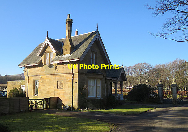 Photo 6"x4" Spear Gate Lodge Penicuik c2018
