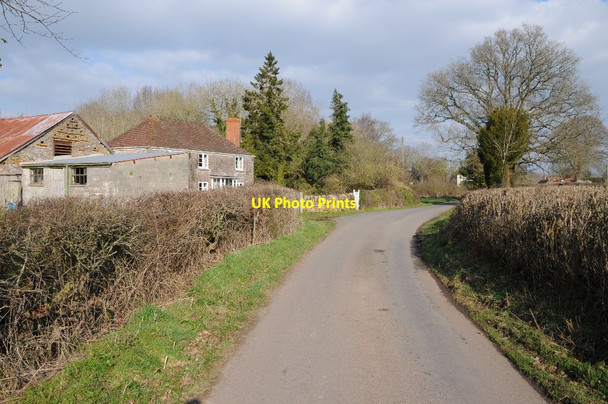 Photo 6"x4" Country road passing Meer Farm Meer Common c2018