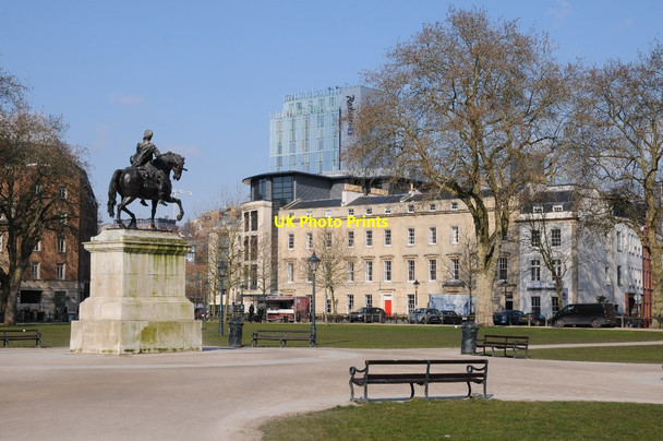 Photo 6"x4" Statue of William III in Queen Square Bedminster c2018