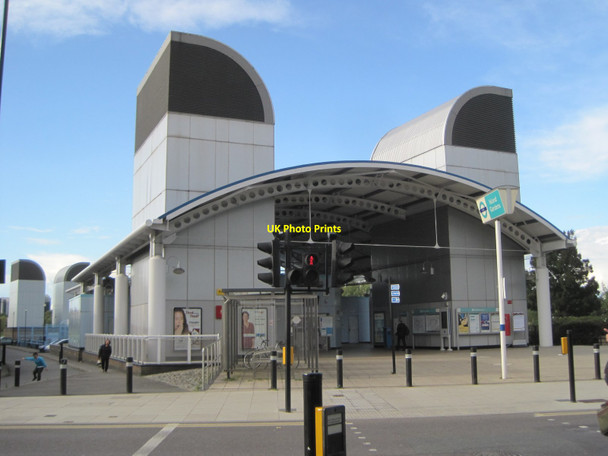 Photo 6"x4" Island Gardens DLR station, London Greenwich\/TQ3977 c2017
