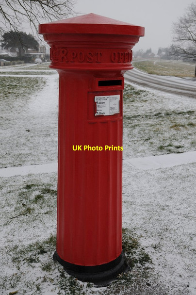 Photo 6"x4" Victorian pillarbox Great Malvern c2018