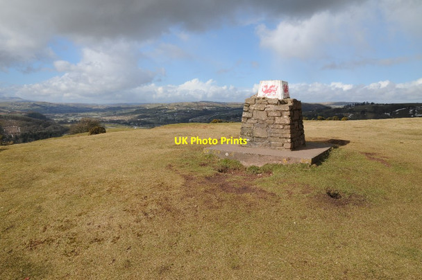 Photo 6"x4" Trig point, Pen-y-crug  Brecon\/Aberhonddu c2018