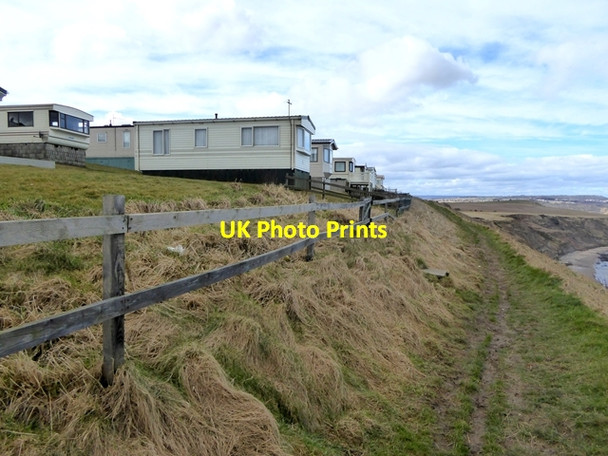 Photo 6"x4" Blue Dolphin Holiday Park above Gristhorpe Cliff Gristhorpe c2018