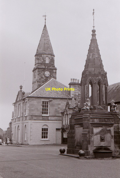 Photo 6"x4" Bruce Fountain, High Street, Falkland Falkland c1976
