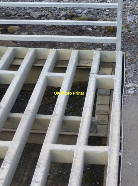 Photo 6"x4" Cattle grid on Ray Wind Farm site road Knowesgate c2018