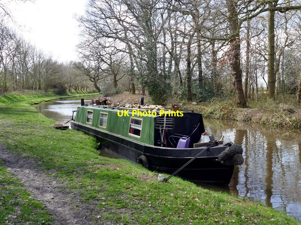 Photo 6"x4" Narrowboat on the Coventry Canal Fradley c2018