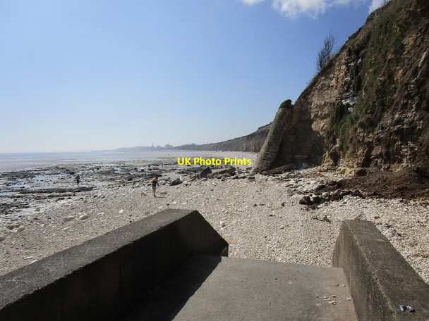 Photo 6"x4" Cliffs and Bridlington Bay Bridlington c2018
