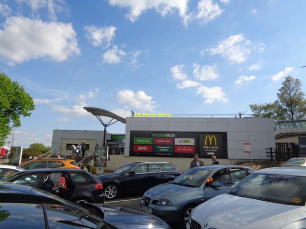 Photo 6"x4" Woodhall Service Station (M1 South) High Moor\/SK4680 c2018