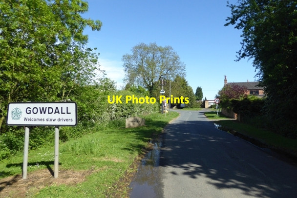 Photo 6"x4" Entering Gowdall Gowdall c2018