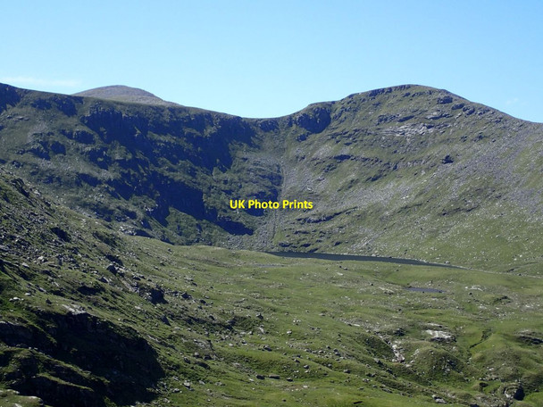 Photo 6"x4" Steep Cliffs above Coire Loch Coire Loch\/NC3639 c2018