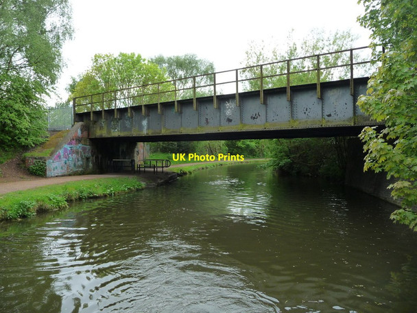 Photo 6"x4" Railway bridge over the Stourbridge Canal Brierley Hill\/SO9286 c2018