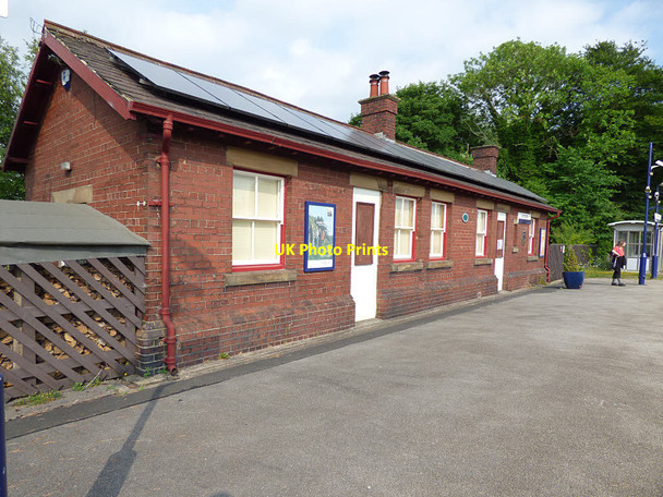 Photo 6"x4" Arnside station - former station building Arnside\/SD4578 c2018