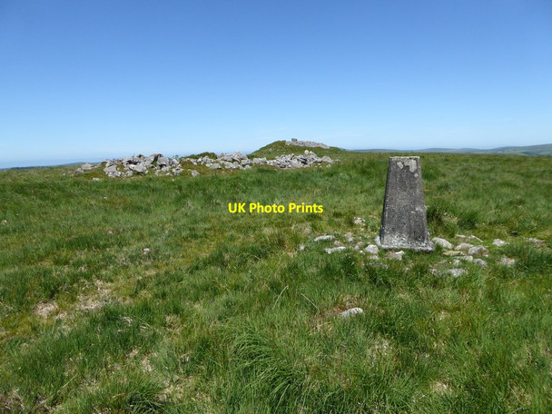 Photo 6"x4" Trig. point and summit, Brown Gelly Trekeivesteps c2018