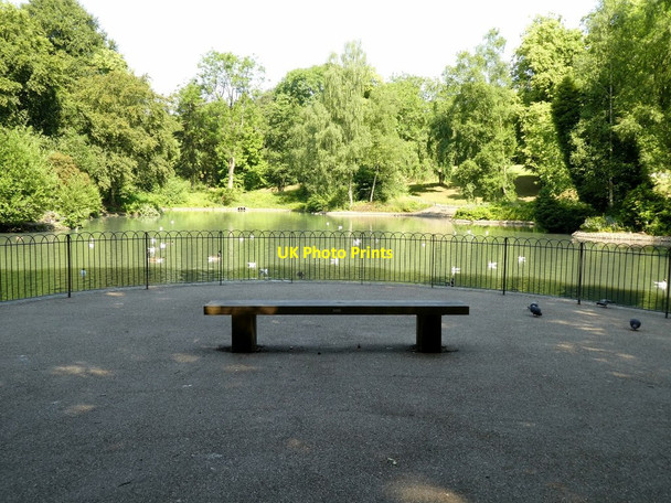 Photo 6"x4" The duck pond at Queen's Park Bolton\/SD7108 c2018