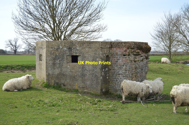 Photo 6"x4" Pillbox by Royal Military Canal Bilsington c2018