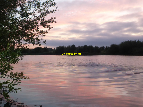 Photo 6"x4" Gravel Pit at dawn Long Eaton c2018