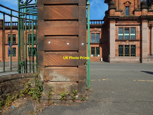 Photo 6"x4" Former Argyll Motor Works: gatepost detail Alexandria c2018