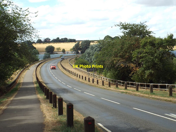 Photo 6"x4" Brixworth Road at Pitsford Water, Northamptonshire Holcot c2018