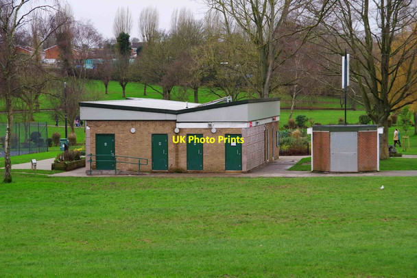 Photo 6"x4" Public toilets in Sanders Park, Bromsgrove, Worcs Bromsgrove c2016