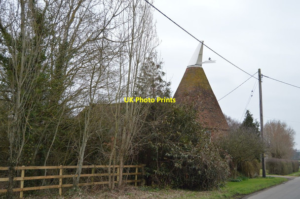 Photo 6"x4" Ponds Farm Oast Buckhurst c2018