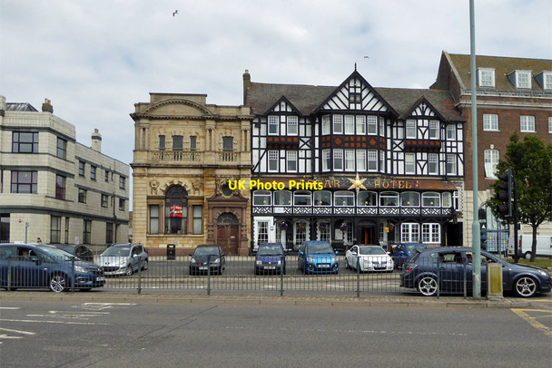 Photo 6"x4" Former bank and Star Hotel, Great Yarmouth Great Yarmouth c2018