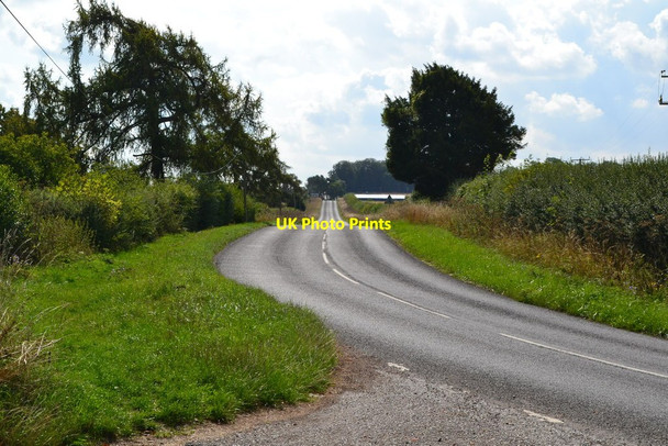 Photo 6"x4" Modern road on Roman road Chilbolton Down c2018
