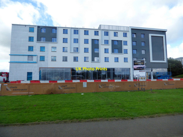 Photo 6"x4" Hotel construction site at Edinburgh Airport Gogar\/NT1672 c2018