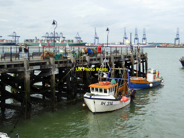 Photo 6"x4" IH 314 'Our Bess' at Ha'penny Pier, Harwich Harwich c2018
