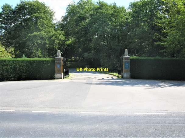Photo 6"x4" Entrance to Leeds Castle Ashbank\/TQ8253 c2018