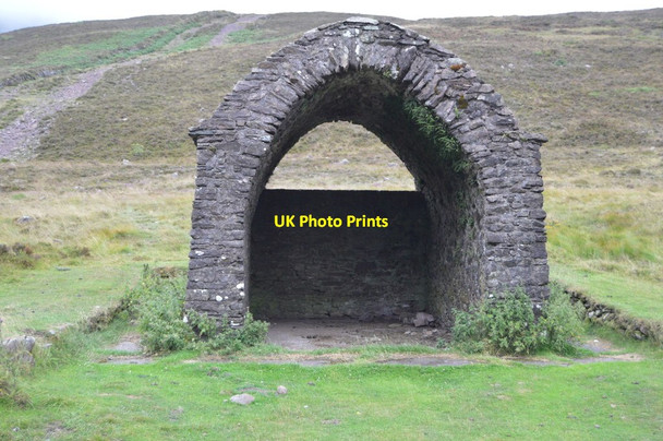 Photo 6"x4" Shelter, The Gap, Knockmealdown Mountains Clogheen c2018