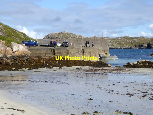 Photo 6"x4" Birdwatchers on the pier at Bhaltos Cnip c2018