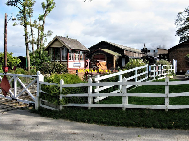 Photo 6"x4" Tenterden Railway Station and Signal Box, Kent and East Sussex Railway Tenterden c2018